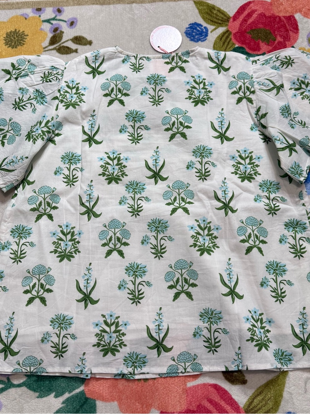 Victoria Dunn Catalina Blouse Wildflower Print Green & Blue Floral Medium NWT - Picture 6 of 6